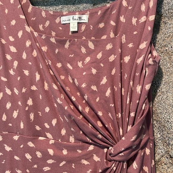 Nine Britton, S. Mauve pencil style wrap dress. Worn, excellent condition. - Picture 2 of 3